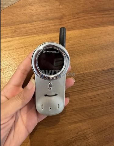 Motorola v70 avec chargeur - 2