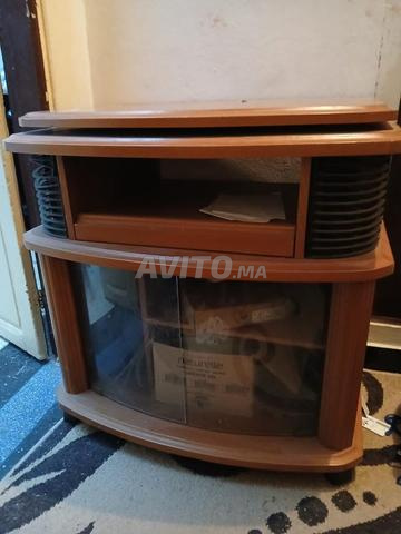 طاولة تلفاز