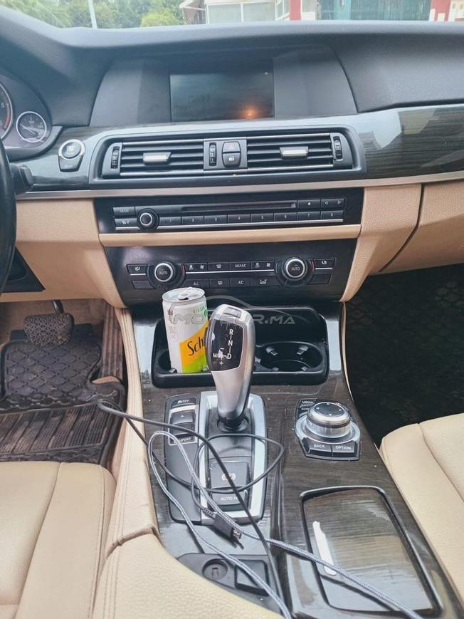  une voiture à vendre 