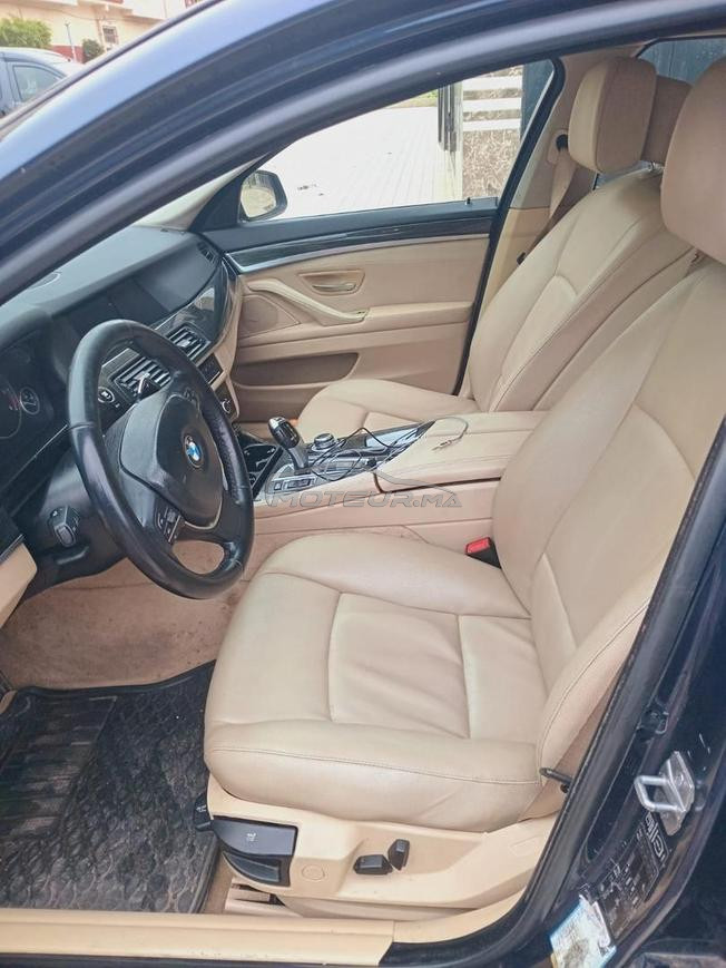  une voiture à vendre 