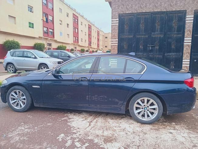  une voiture à vendre 