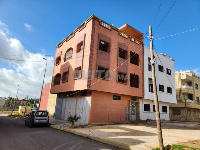 منزل جميل للبيع بويسلان – موقع زاوية و 3 كراجات - 2