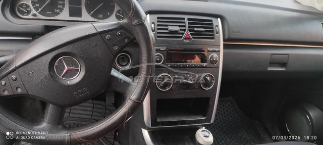 VENTE D'UNE MERCEDES-BENZ B180