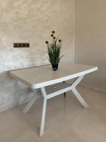 غرفة طعام بلاستيكية