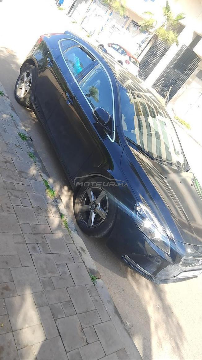 je mets un voiture a vendre a très bon état 