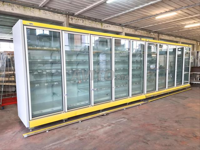 فريزر حائط مستعمل للمنتجات المعبأة