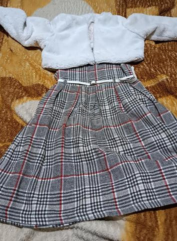 Kiswa pour l'Aïd, bouquet propre, 6 et 7 ans, 150 négociable - 2