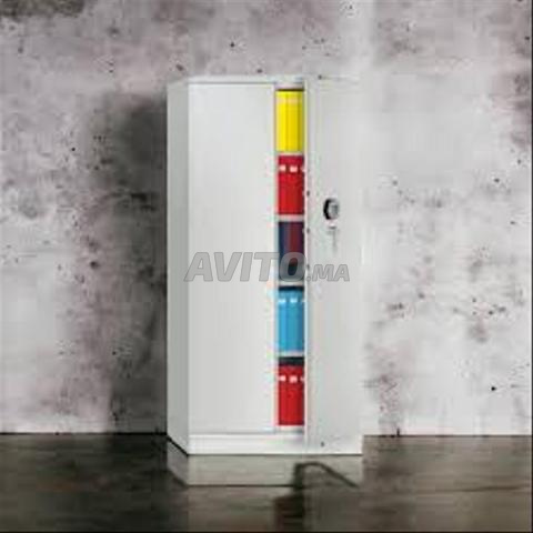 الأثاث المعدني مرادف للمتانة