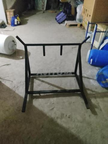 Barre fixe en métal