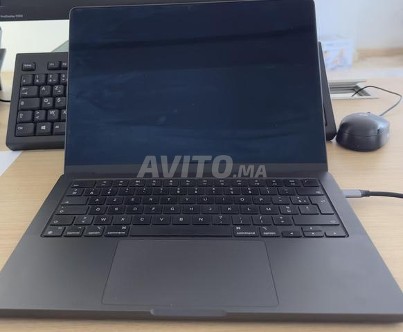 Macbook pro m4 14 pouces 16gb 512gb storage