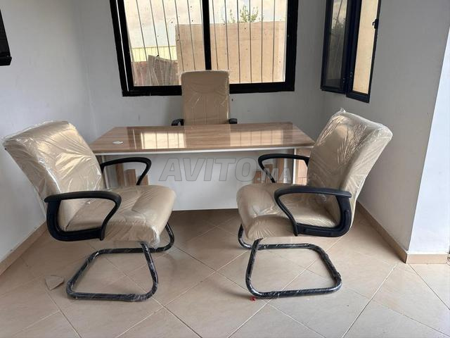 مكاتب محلية بتصميم عصري وجودة ممتازة - 2