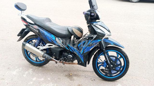 Moto à vendre - 2