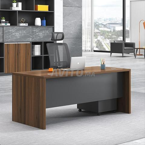 💼✨ عرض خاص للمكاتب والكراسي