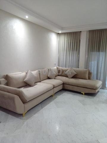 كنبة زاوية بيج عصرية - حالة جيدة جدا