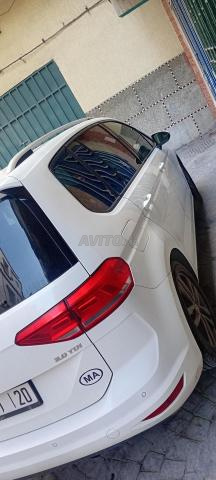 Volkswagen Touran ديزل أوتوماتيكي 2016 في طنجة - 2