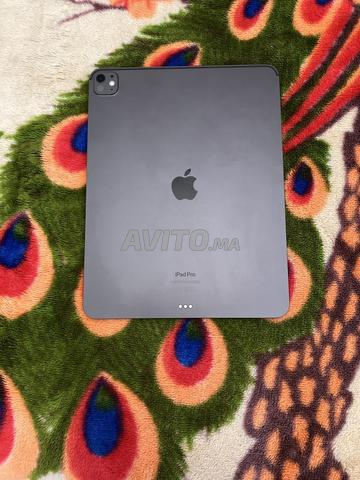 آيباد برو M4 مع قلم آبل برو