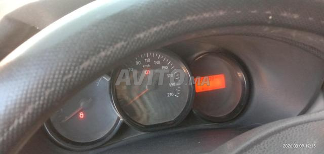 داسيا دوكر ديزل يدوي 2013 في زاكورة