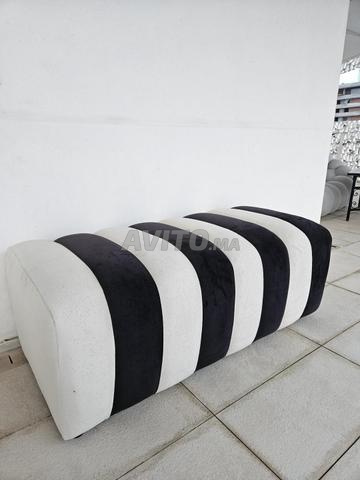 بوف/مقعد أسود وأبيض