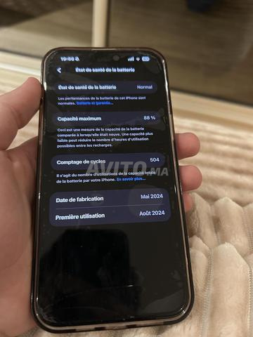iPhone 15 Pro Max 256gb officiel 88 batterie