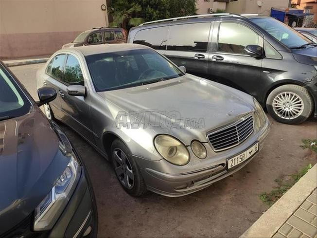Mercedes-Benz 270 Diesel Automatique 2004 à Temara