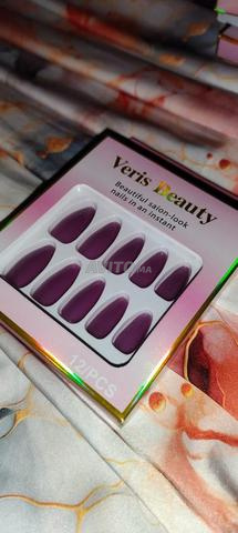 Faux ongles tendance – effet salon