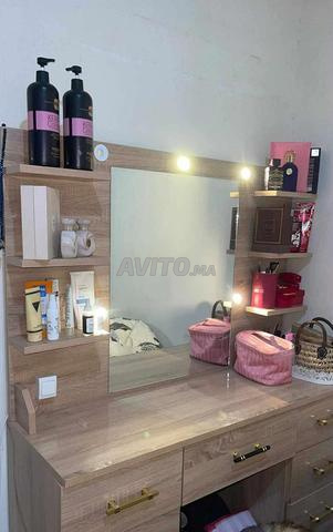 3 coiffeuses, durée d'utilisation 6 mois