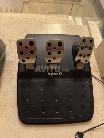 Logitech G29 Driving Force Racing Wheel