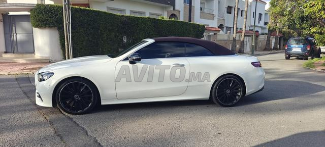 مرسيدس بنز E220 كابريوليه أوتوماتيكية 2022 - 2