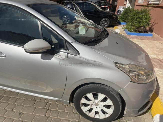 Peugeat 208 model 2016