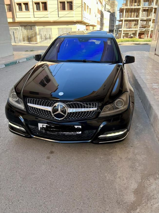 Mercedes 220 
