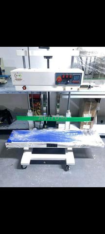 آلة لحام الأكياس البلاستيكية