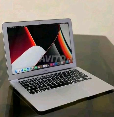 MacBook air Slime i5 Ram 8 Disc SSD بطارية 7 ساعات