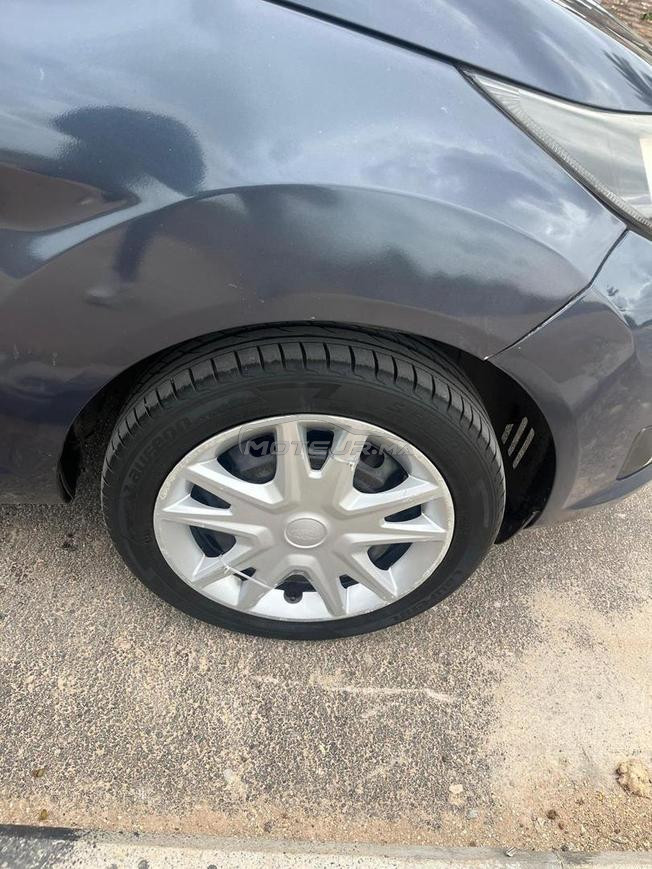 voiture trés Bon État (3amra)