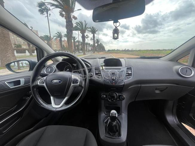 voiture trés Bon État (3amra)
