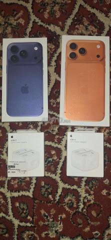 ايفون 17 برو أزرق Esim