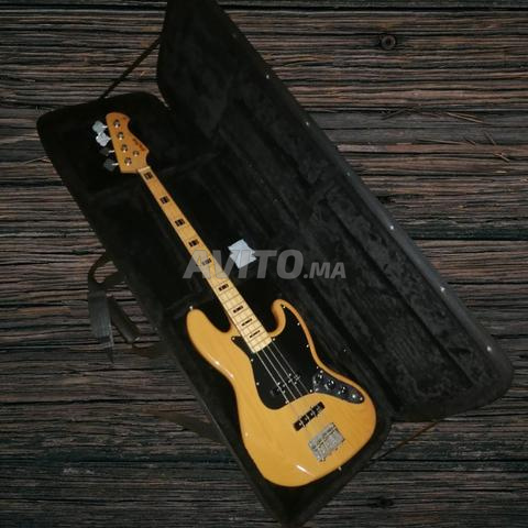 Harley Benton VS Jazz Bass avec étui Fender