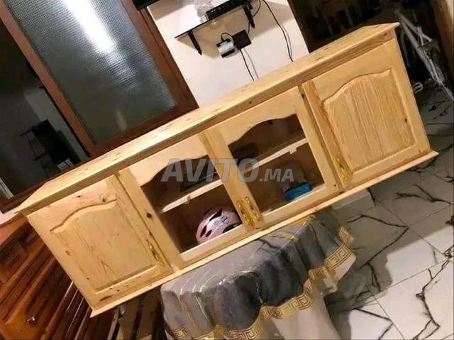 Placard de cuisine à vendre, entièrement en bois massif