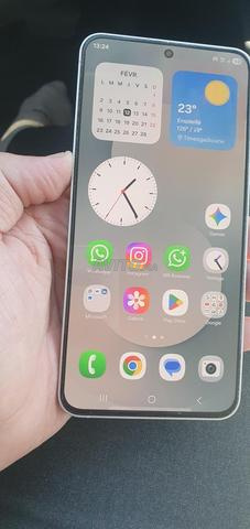 SAMSUNG S25 FE 256GB