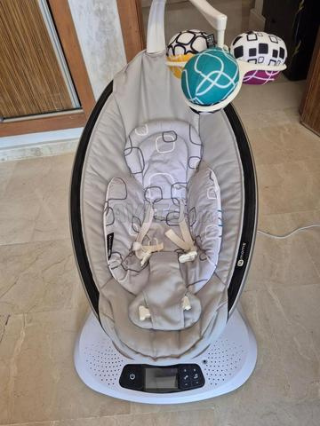 أرجوحة 4moms mamaRoo 4.0 مع مُخفّض