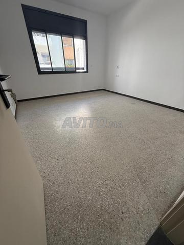 A Louer - 140m 3 chambres refait à neuf - Agdal - image 4