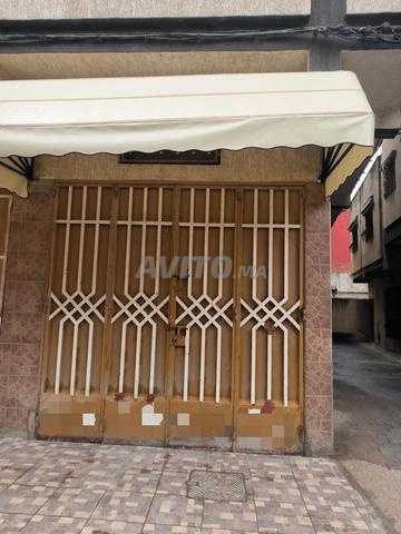 محل تجاري للكراء 28 متر بحي العوينة