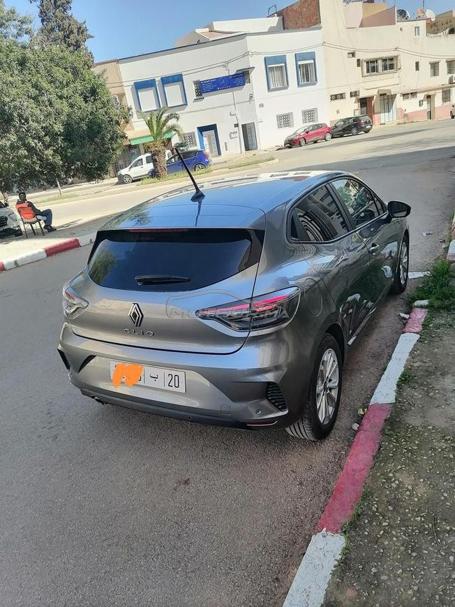 clio 5  1er main tout aption