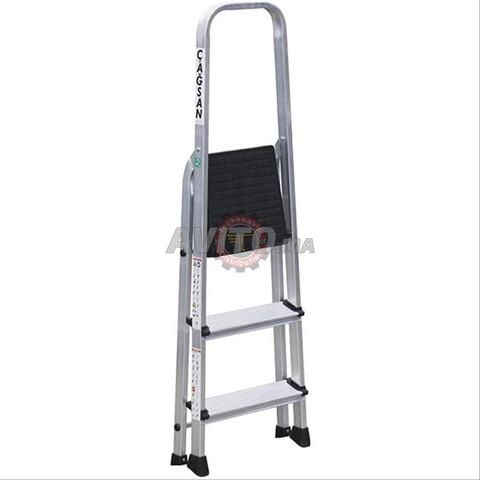 سلم / منصة احترافية من الألومنيوم