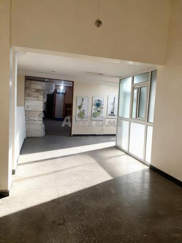 محل للإيجار مع أصل تجاري 800000 في الرباط