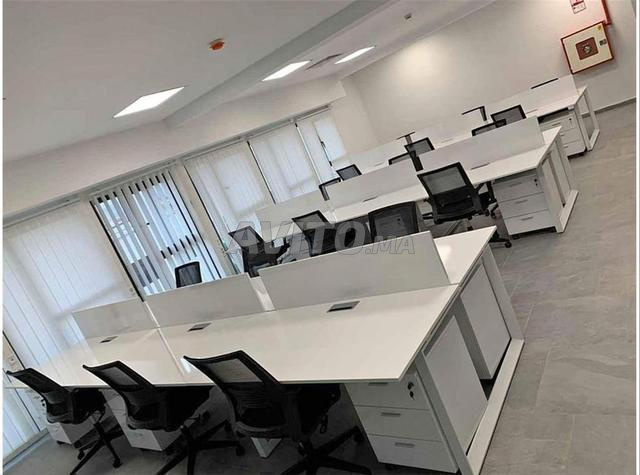 ؟؟؟؟ مكتب متعدد المقاعد 4 أماكن عمل