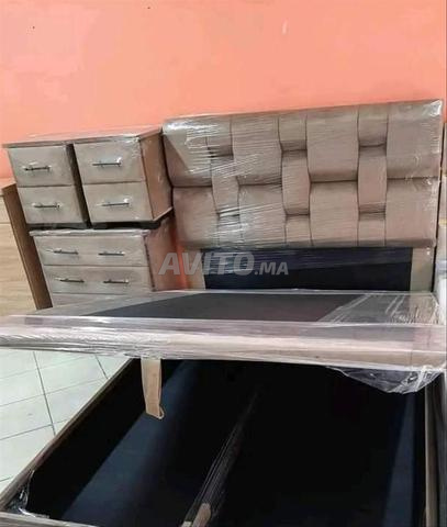 سرير أنيق ابالغنجمو