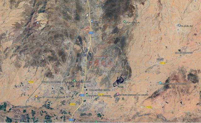 بيع أرض عارية بمساحة 200000 متر مربع في مراكش