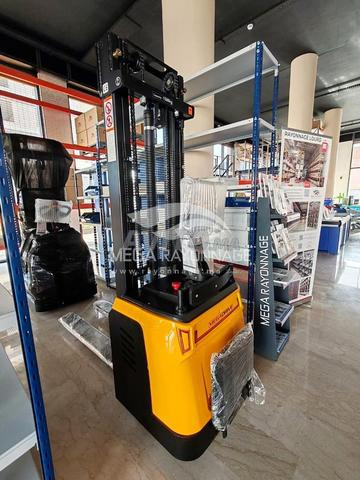 رافعة ذاتية SES12