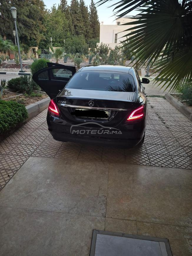 Mercedes-Benz 220 Diesel Automatique 2019 à Oujda