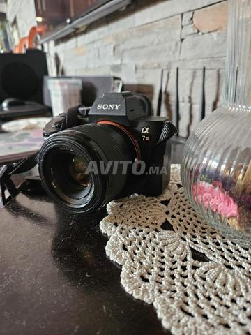 سوني ألفا 7 III مع عدسة سوني FE 50/1.8